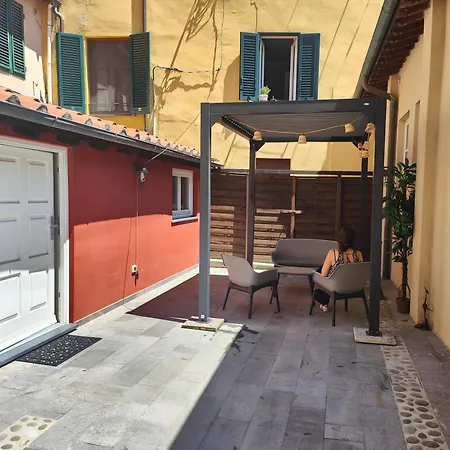 Cortile In Centro - Charm Heart Of Apartament Lukka